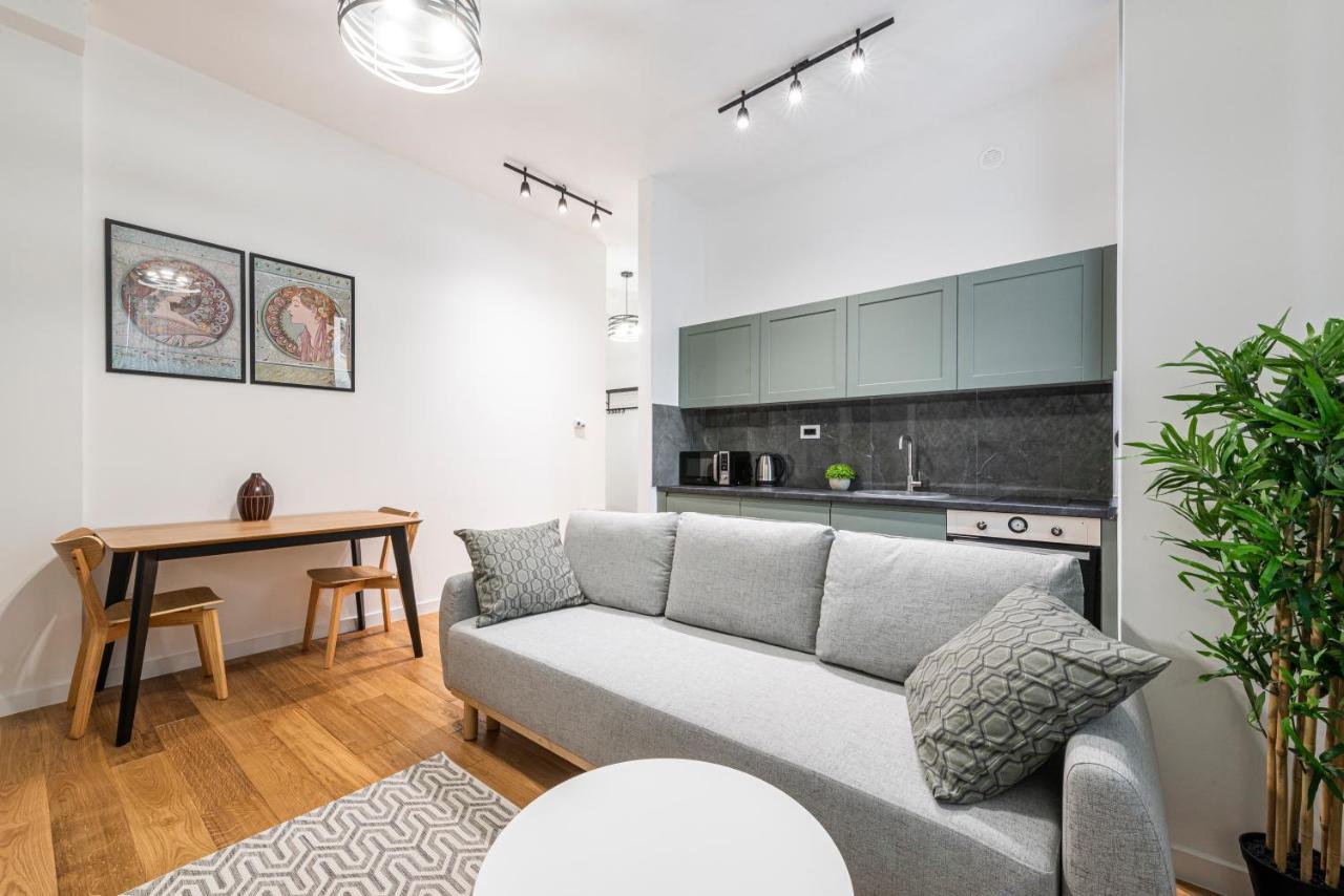 Vertigo One Bedroom Apartment - Free Private Parking-Fast Wi-Fi Novi Sad Exterior photo