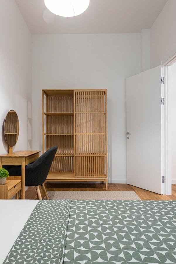 Vertigo One Bedroom Apartment - Free Private Parking-Fast Wi-Fi Novi Sad Exterior photo