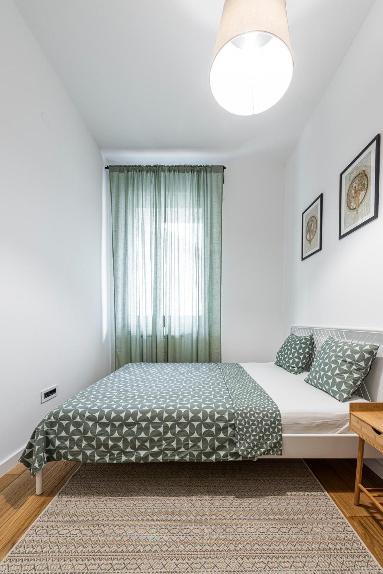 Vertigo One Bedroom Apartment - Free Private Parking-Fast Wi-Fi Novi Sad Exterior photo